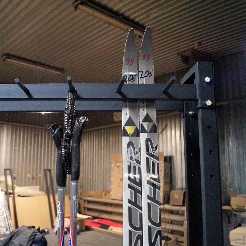 Стеллаж для лыж мобильный + вешалка для палок на 20 пар Spektr Sport Медиум-2М+ 801_800
